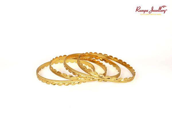 Four pieces Bangles